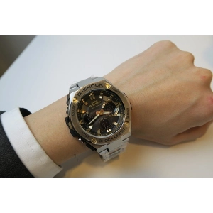 Casio G-Shock GST-W110D-7A