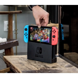 Nintendo Switch + Game