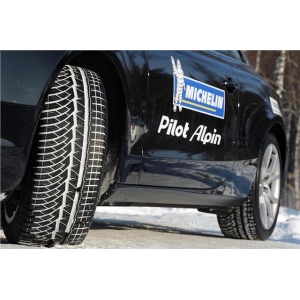 Michelin Pilot Alpin PA4 295/30 R20 101V