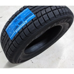 Triangle TR777 215/65 R16 102H