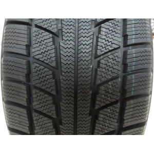 Triangle TR777 215/65 R16 102H