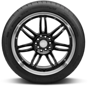 Michelin Pilot Super Sport 245/40 R21 96Y