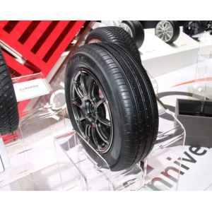 Yokohama BluEarth-Es ES32 225/55 R16 95V