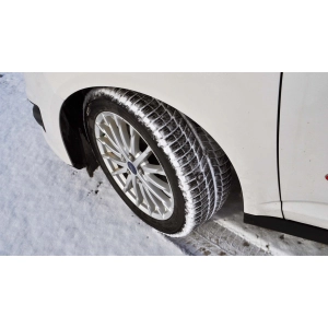 Michelin X-Ice Xi 3 275/40 R20 102H