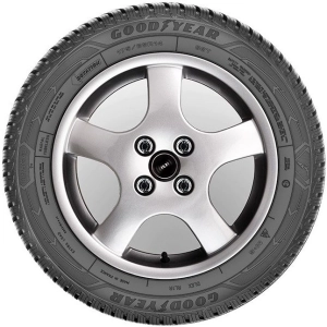 Goodyear Ultra Grip 9 Plus 195/65 R15 95T