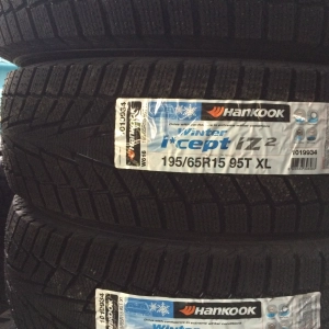 Hankook Winter i*cept iZ2 W616 215/55 R17 94H