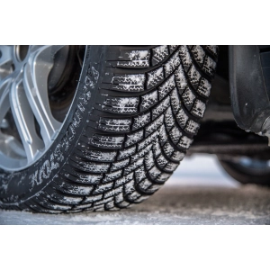 Bridgestone Blizzak LM005 245/45 R20 103V