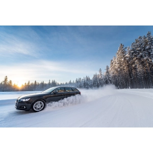 Bridgestone Blizzak LM005 275/35 R20 102W