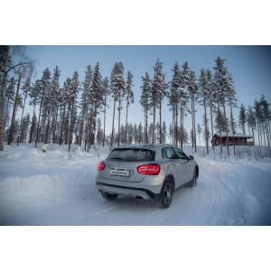 Bridgestone Blizzak LM005 275/35 R20 102W