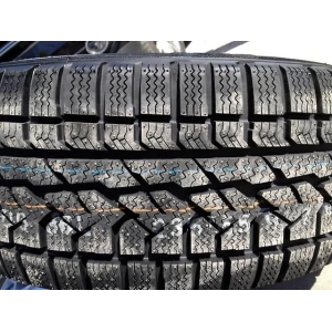 Kumho I`ZEN RV KC15 265/60 R18 114H