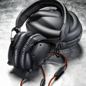 V-MODA