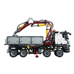 Lego Mercedes-Benz Arocs 42043